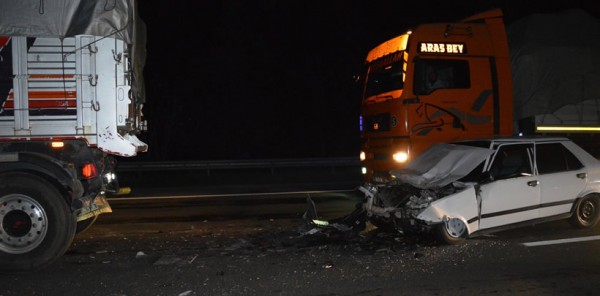 KARŞI ŞERİDE GEÇMEK İSTEYEN SÜRÜCÜ ERHAN BAHADIR ÖLDÜ