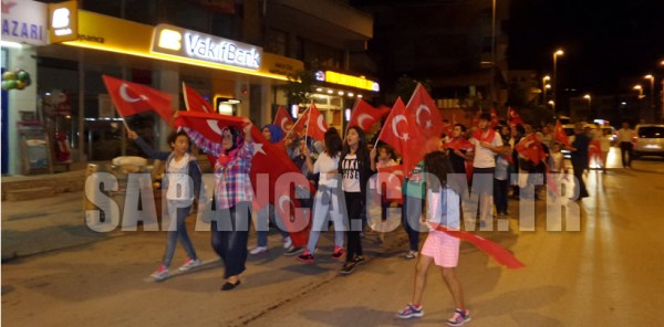 SAPANCA’DA TERÖRE LANET YÜRÜYÜŞÜ