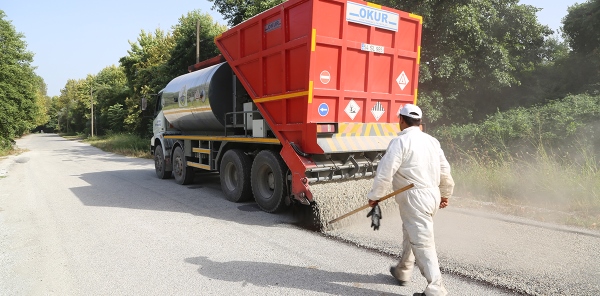 YANIK MAHALLESİ'NDE SOĞUK ASFALT ÇALIŞMASI