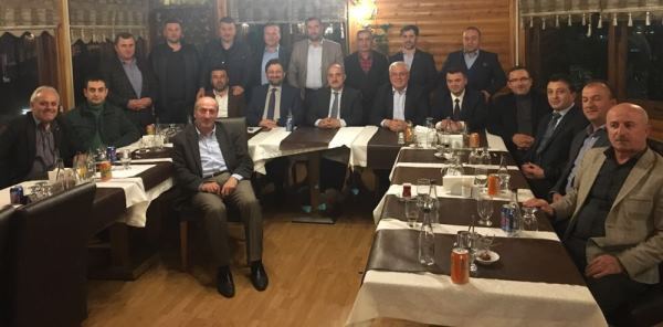 AK PARTİ'DE İLÇE BAŞKANLARI TOPLANDI