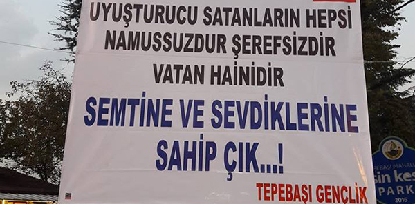 TEPEBAŞI'NDA ANLAMLI PANKART