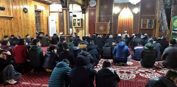 SAPANCA İMAM HATİP LİSESİNDEN SABAH NAMAZI BULUŞMASI