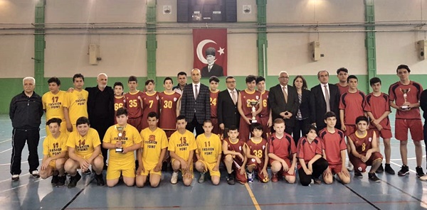 YILDIZ ERKEKLER BASKETBOL MÜSABAKALARI SONA ERDİ