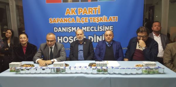 AK PARTİ İLÇE DANIŞMA GERÇEKLEŞTİ