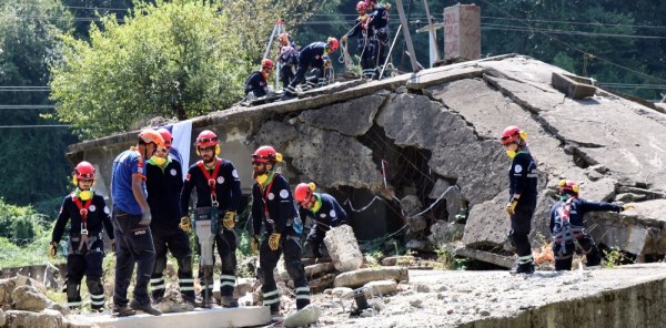 SAPANCA'DA AFETLERE KARŞI EĞİTİM ALDILAR