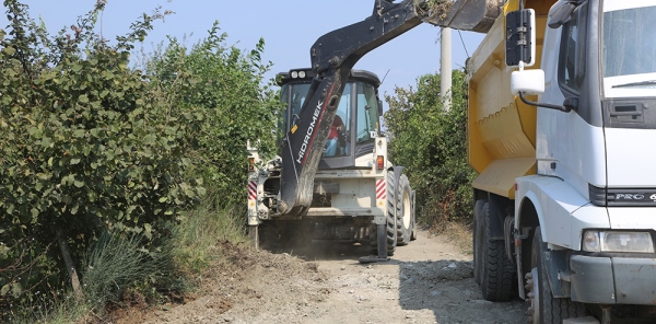 AKÇAY KALAYCI YOLUNDA DÜZENLEME ÇALIŞMALARI