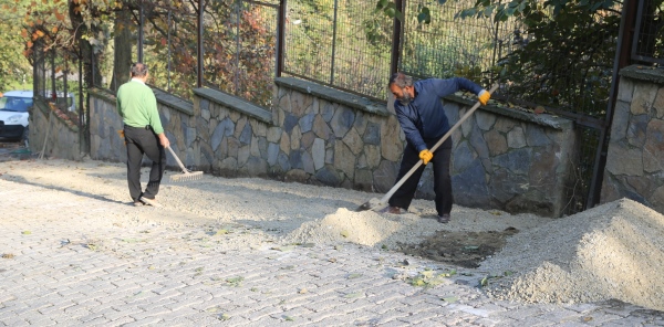 HASARLI YOLLAR ONARILIYOR