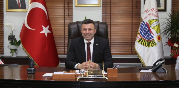 'CENNET ANNELERİN AYAKLARI ALTINDADIR'