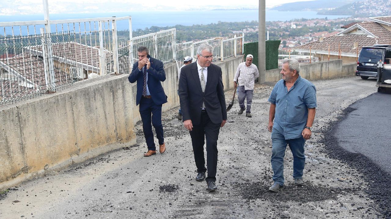 SAPANCA MAHMUDİYE'DE ASFALT ÇALIŞMALARI TAMAMLANIYOR