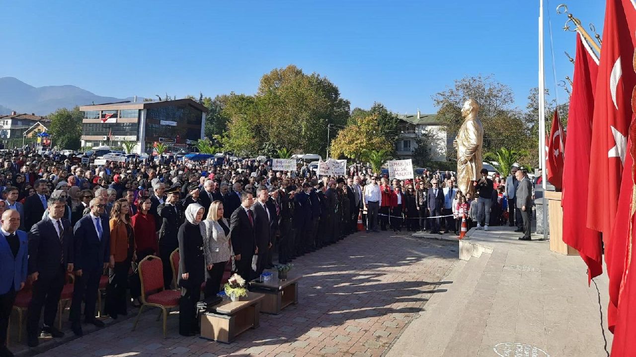 SAPANCA'DA 29 EKİM CUMHURİYET BAYRAMI ÇOŞKUSU