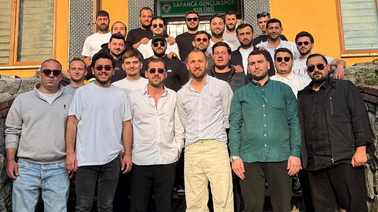 SAPANCA GENÇLİKSPOR'DA BAŞKAN İSMAİL BERK KOÇAK OLDU