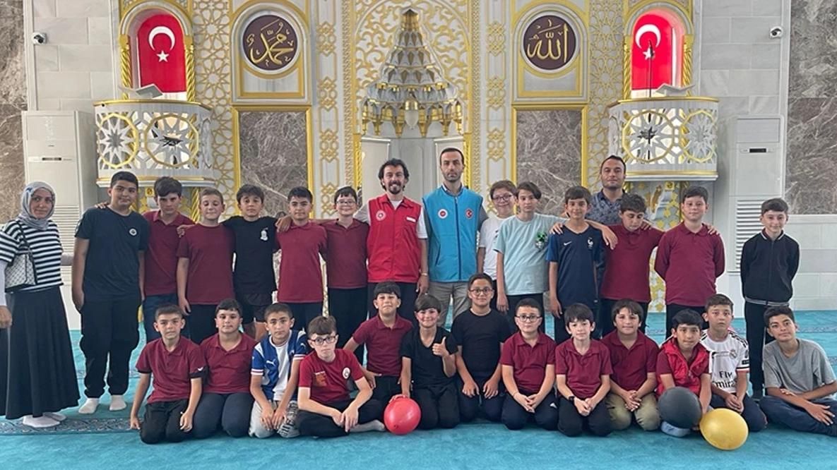 SAPANCA'DA ''CAMİ ÇOCUK BULUŞMASI'' ETKİNLİĞİ