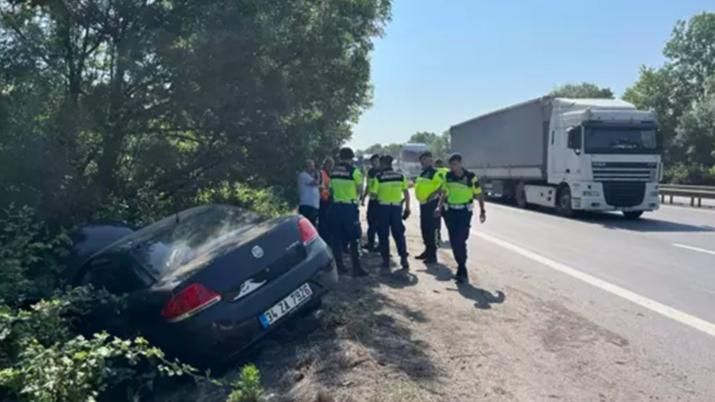OTOMOBİL, BARİYERLERE VE TANKERE ÇARPTI: 7 YARALI