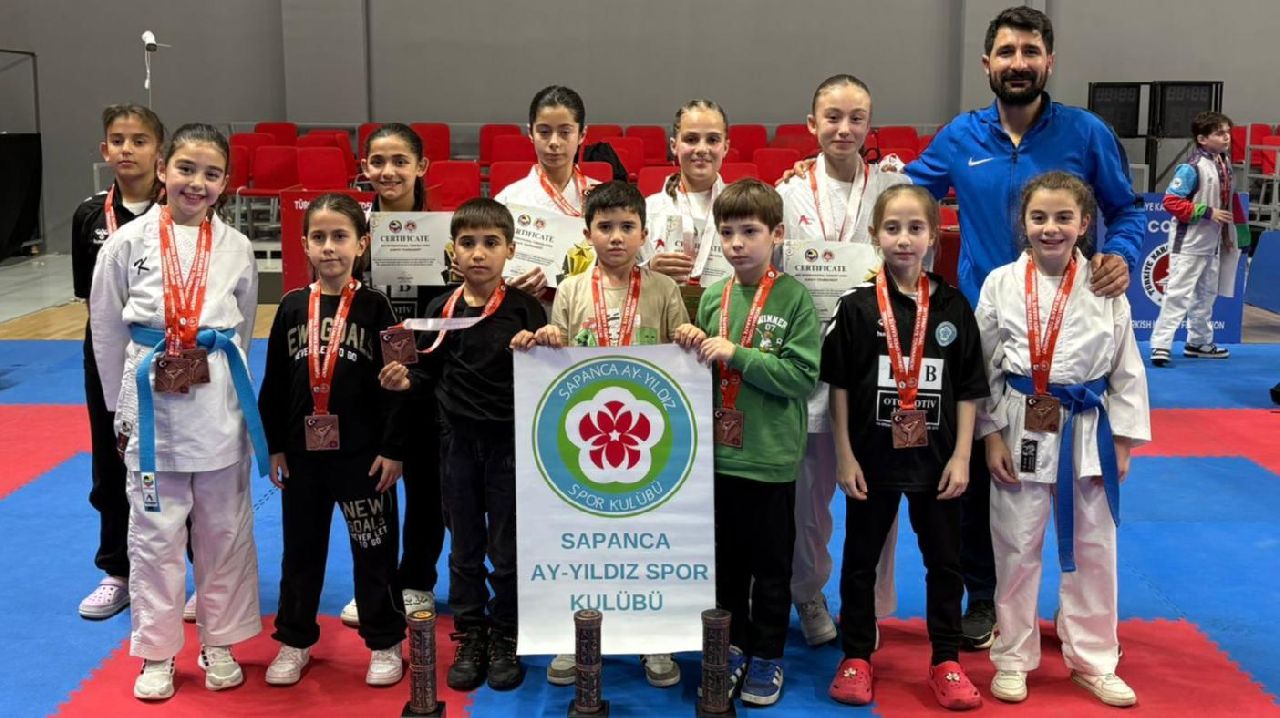 TURKİSH OPEN KARATE TURNUVASI'NDA GURUR TABLOSU